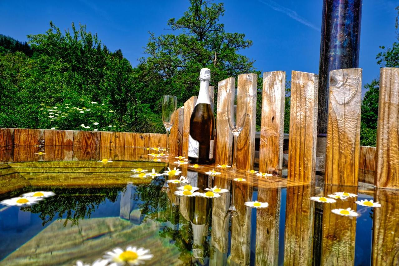 Glamping Brodej Hotel Vitanje Buitenkant foto