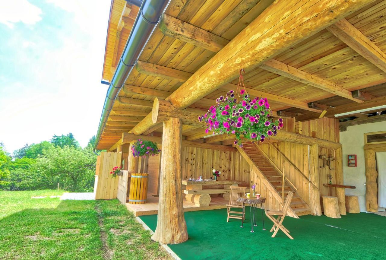 Glamping Brodej Hotel Vitanje Buitenkant foto