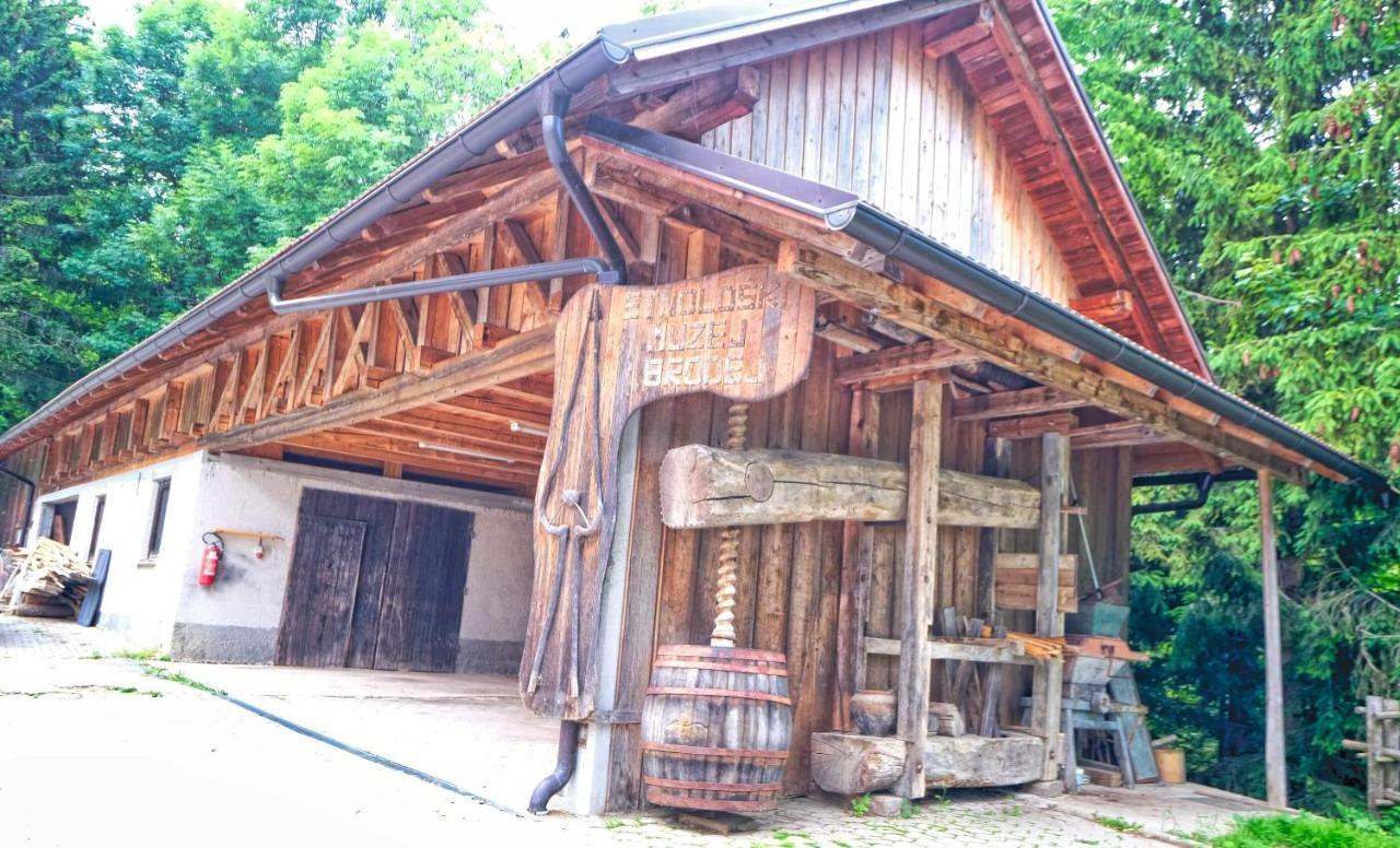 Glamping Brodej Hotel Vitanje Buitenkant foto