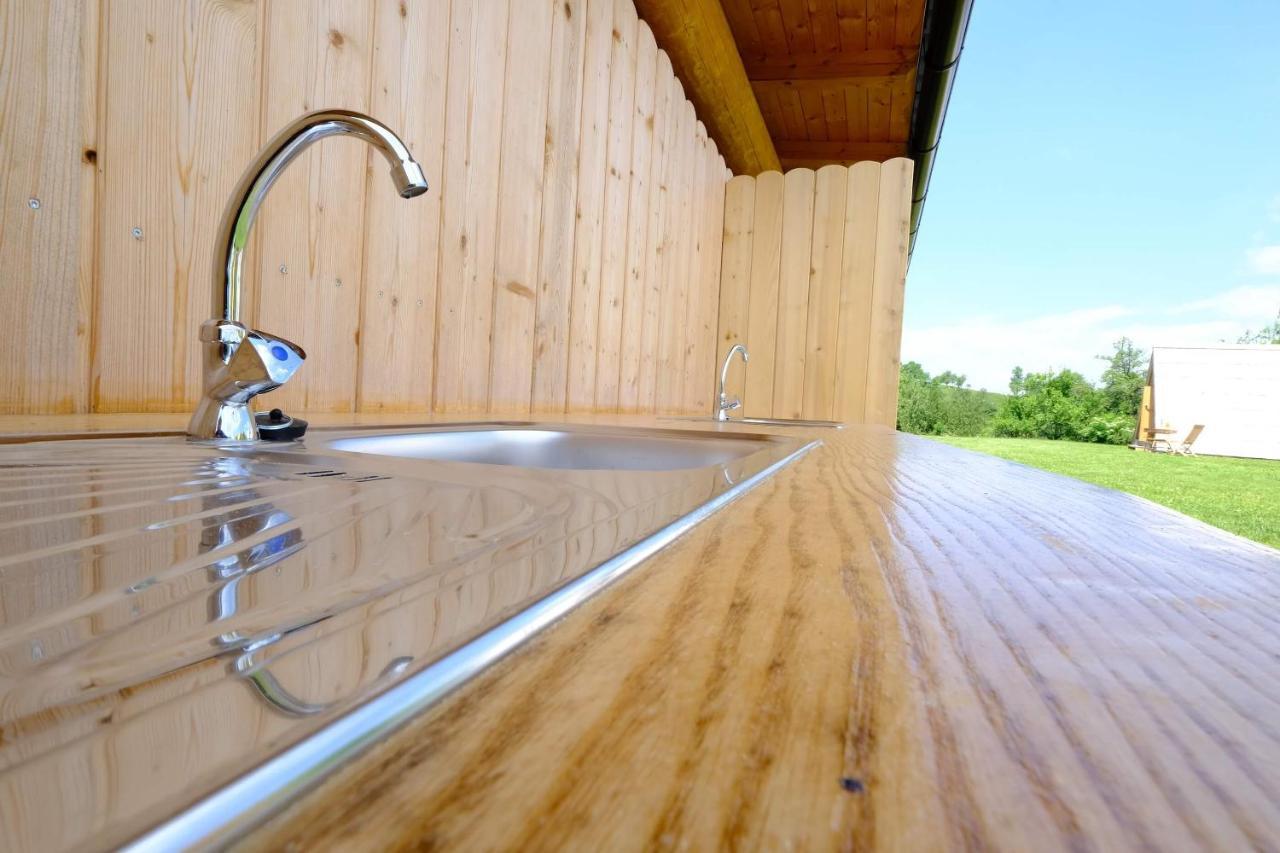 Glamping Brodej Hotel Vitanje Buitenkant foto